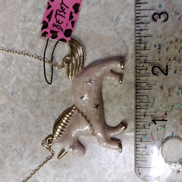 Betsey Johnson Enamel Unicorn Necklace NWT - Picture 2 of 7
